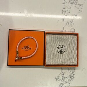 NWOT Hermes Glenan Single Tour Bracelet in Rose Sakura GHW (Size T1)
